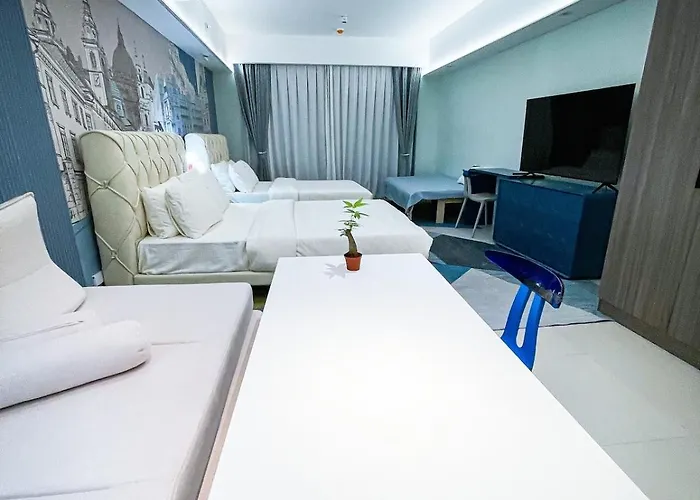 Apartamento Lovely Penthouse Across Of Dreams, Airport